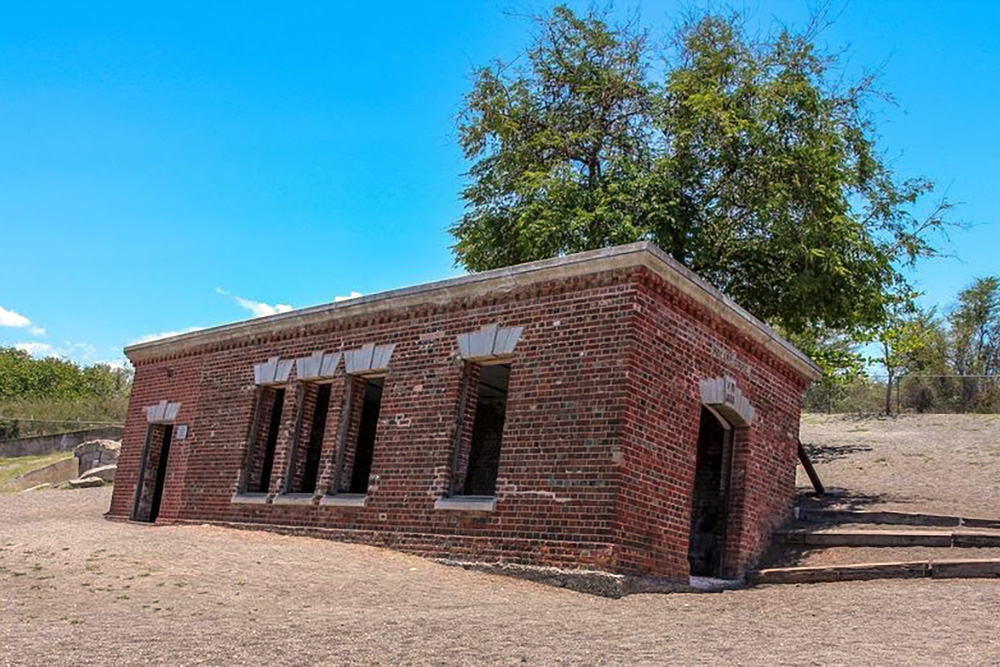 Giddy House Port Royal - Irie Zayne Taxi and Tours Jamaica - www.iriezaynetaxiandtoursjamaica.com - www.IrieZayneTaxiAndToursJamaica.net